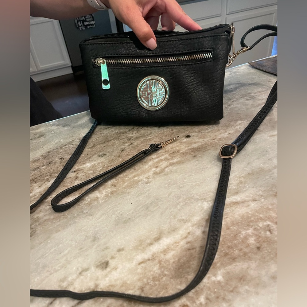 Black hand bag